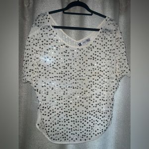 Jennifer Lopez off the shoulder blouse